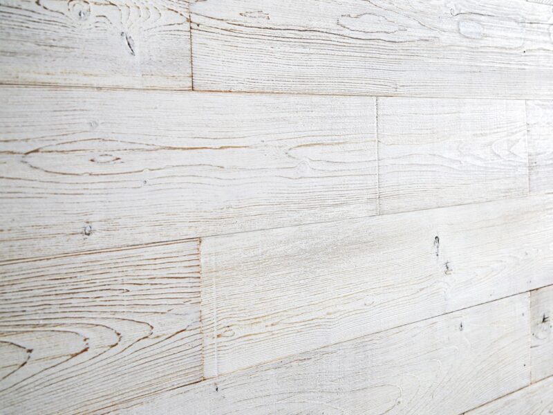 White Washed - Peel and Stick Wood Planks -WoodyWalls