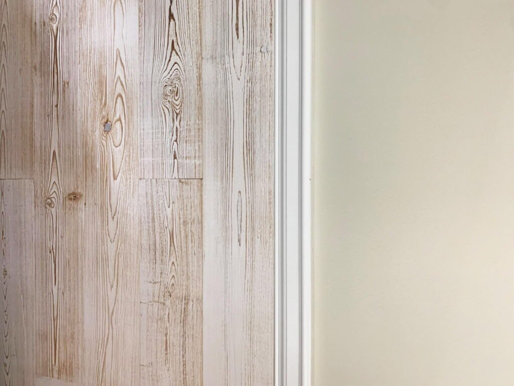 White Washed - Peel And Stick Wood Planks - Woodywalls