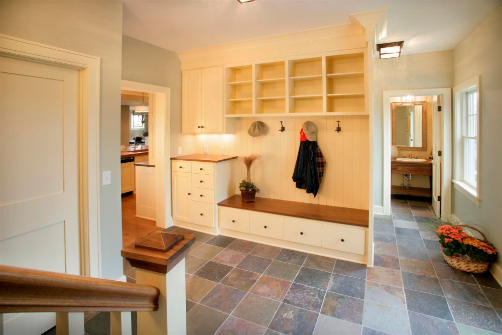 White Farmhouse Shiplap With Cream Cabinets