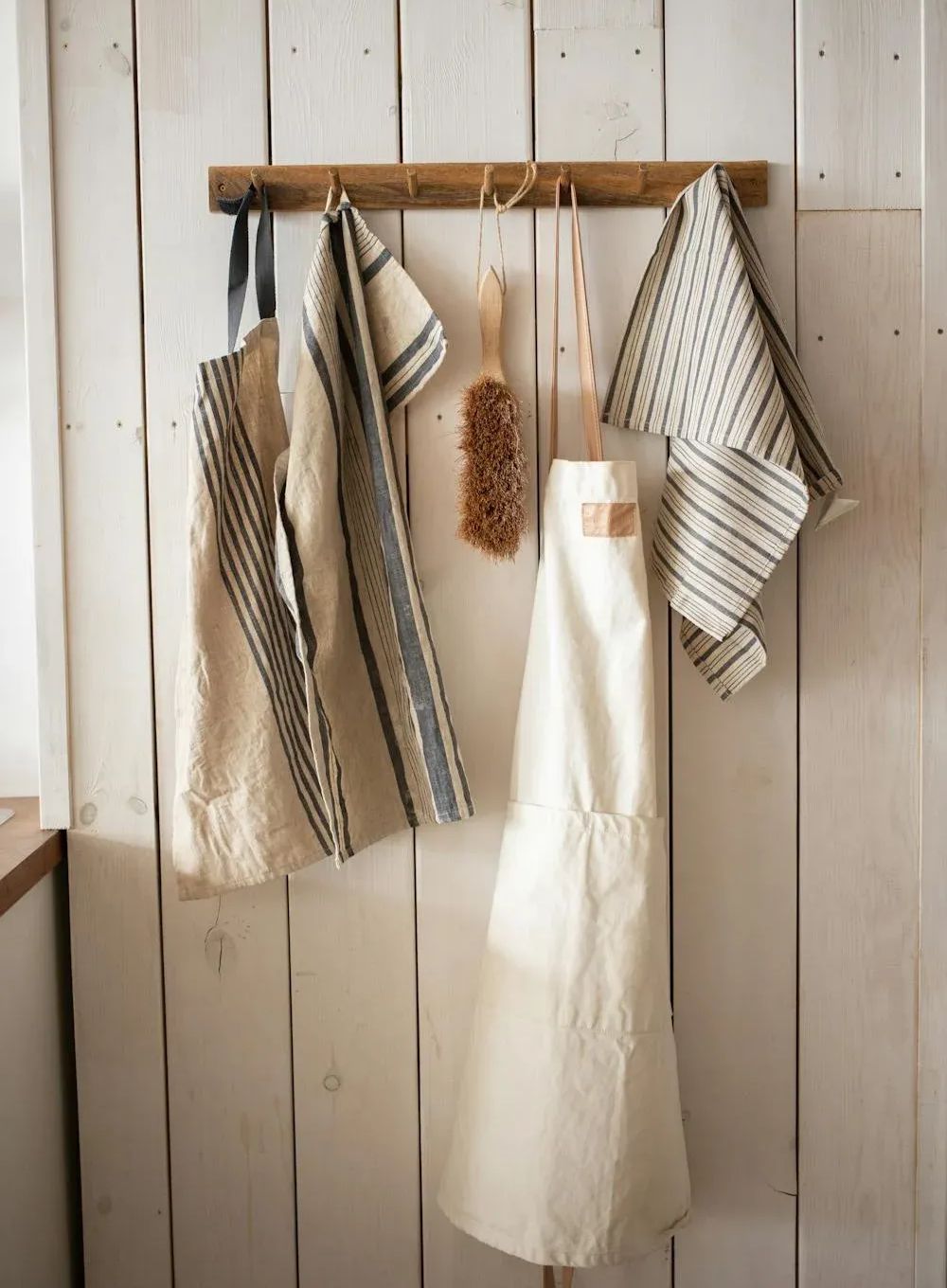 Vertical Shiplap With Floating Shelves