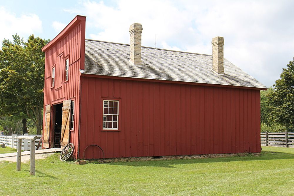 Board And Batten Vs Shiplap: Key Differences Explained